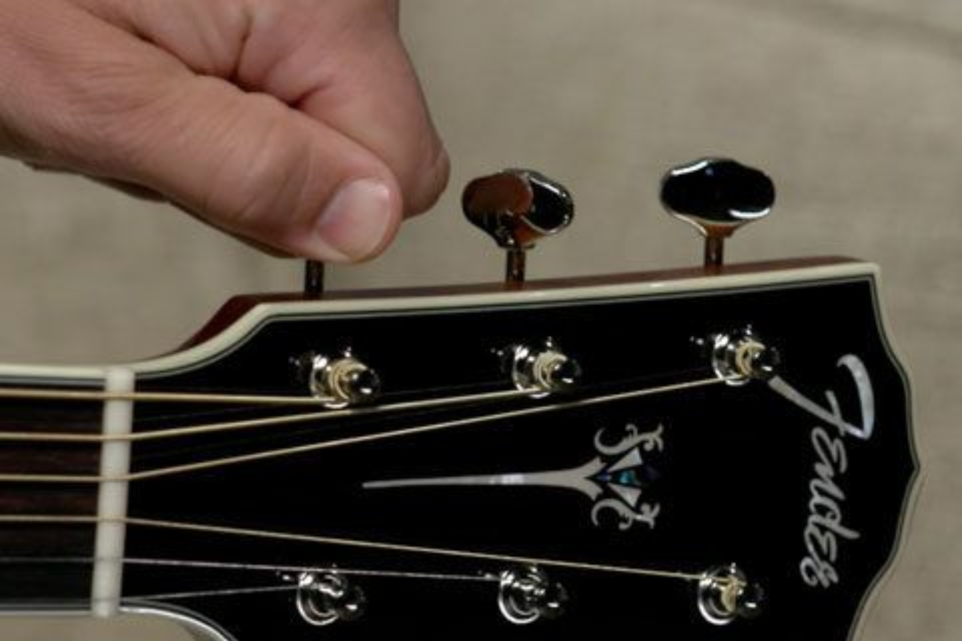 How To Tune A Guitar