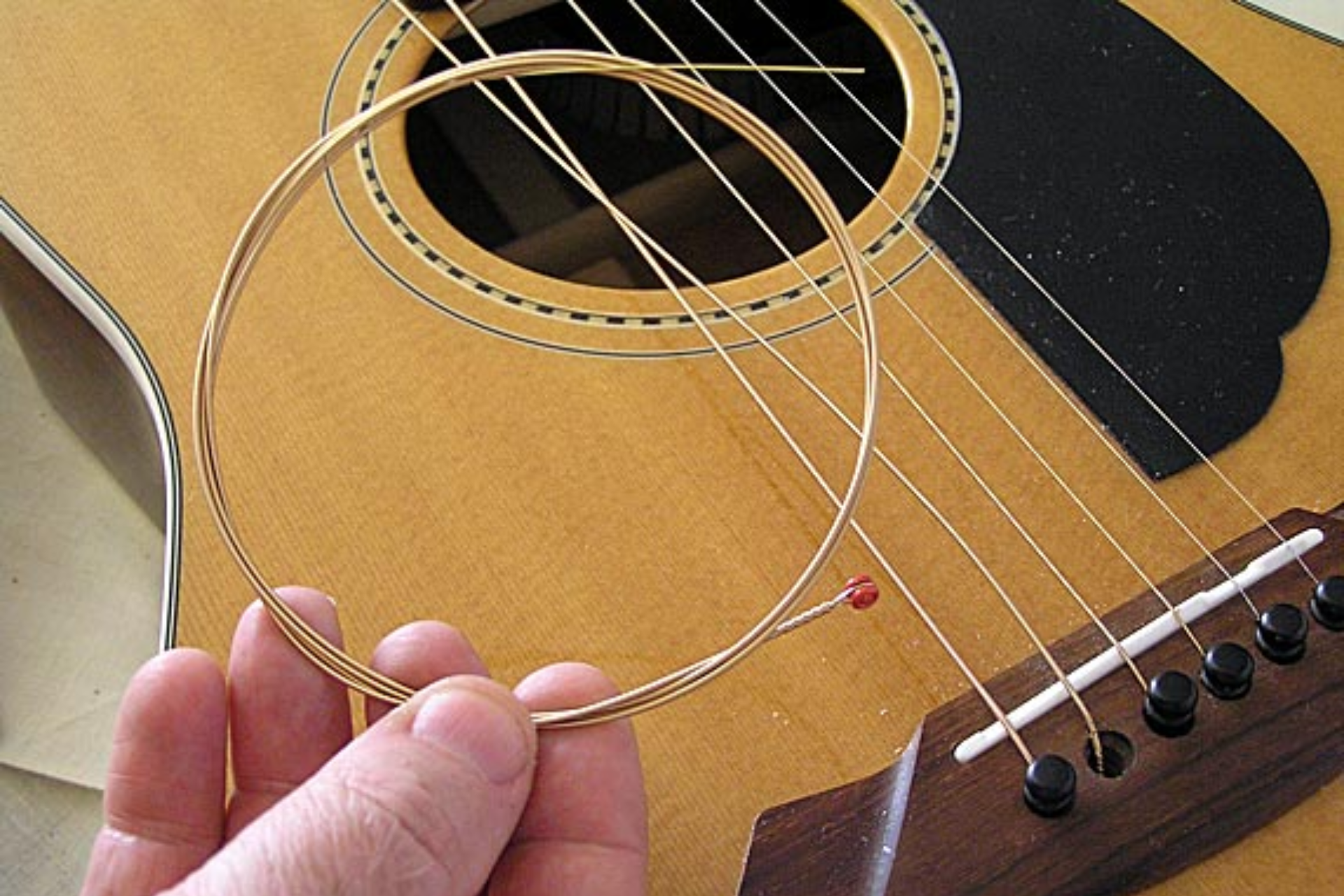 How To Tune A Guitar